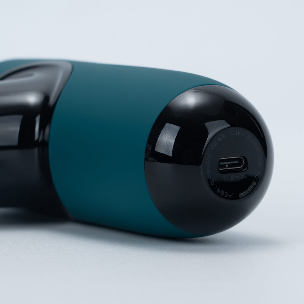 Mini Q2 On-The-Go Massage Gun - Image 6
